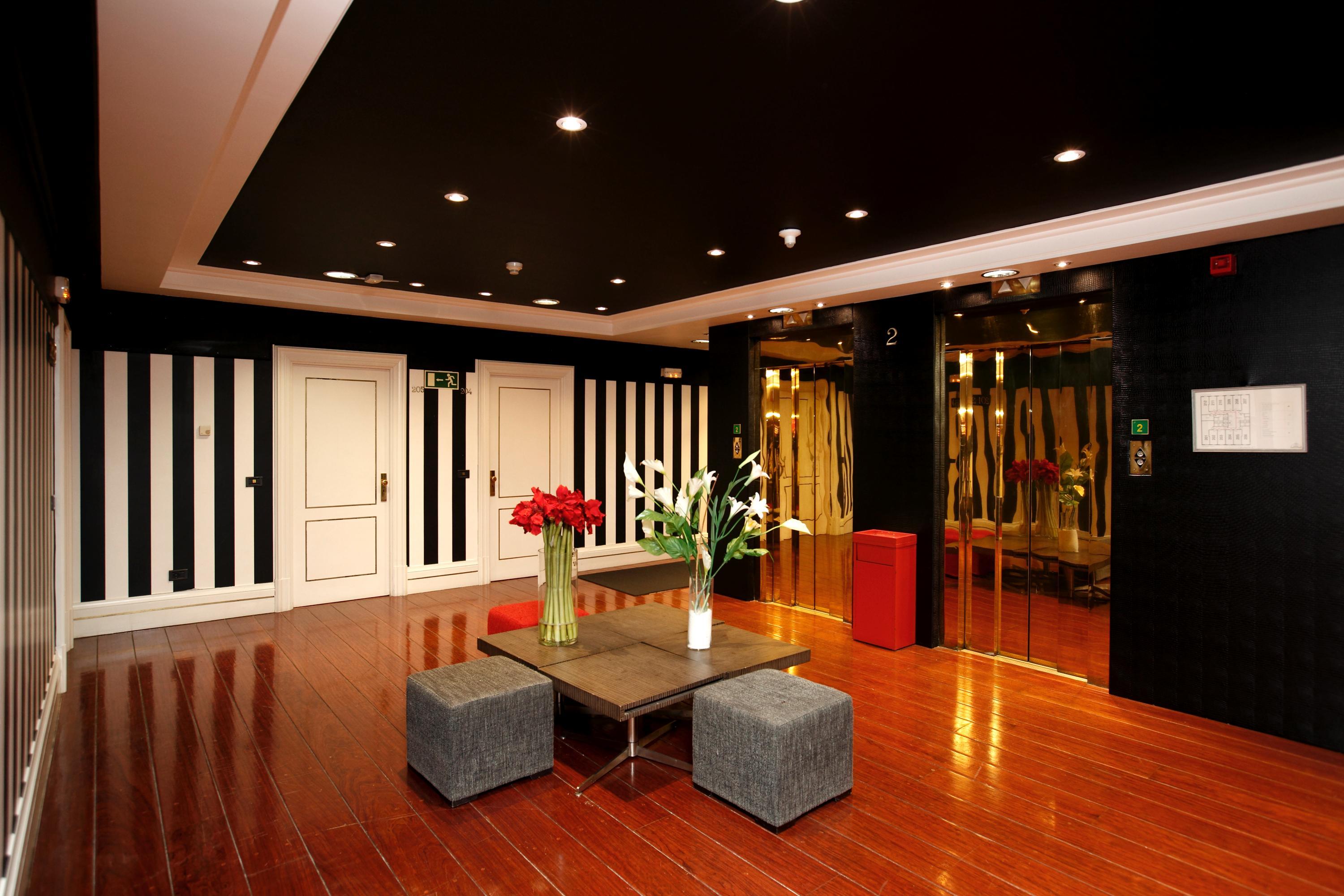 Hotel Lopez De Haro Bilbao Eksteriør billede Lobby