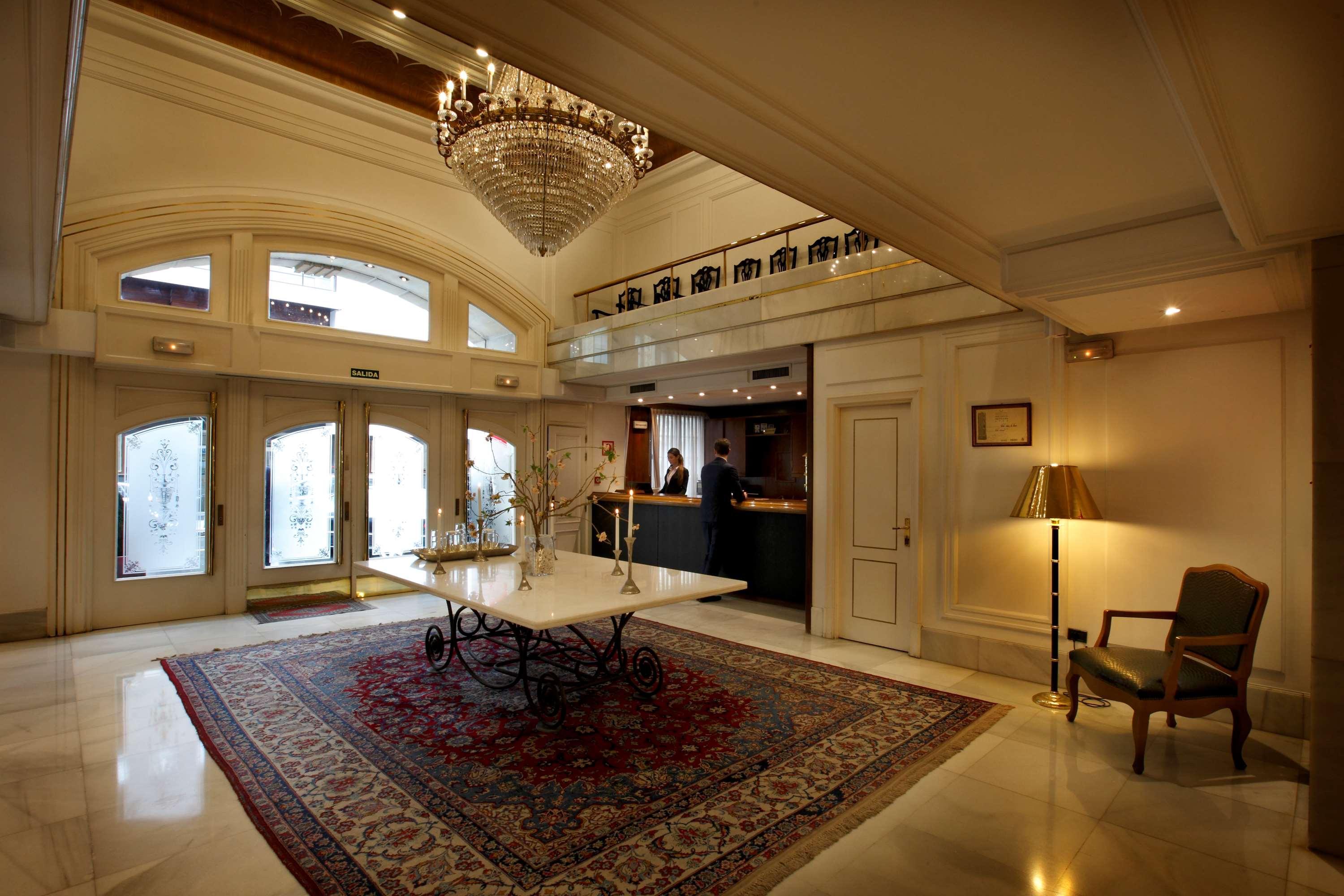 Hotel Lopez De Haro Bilbao Eksteriør billede The lobby of the hotel
