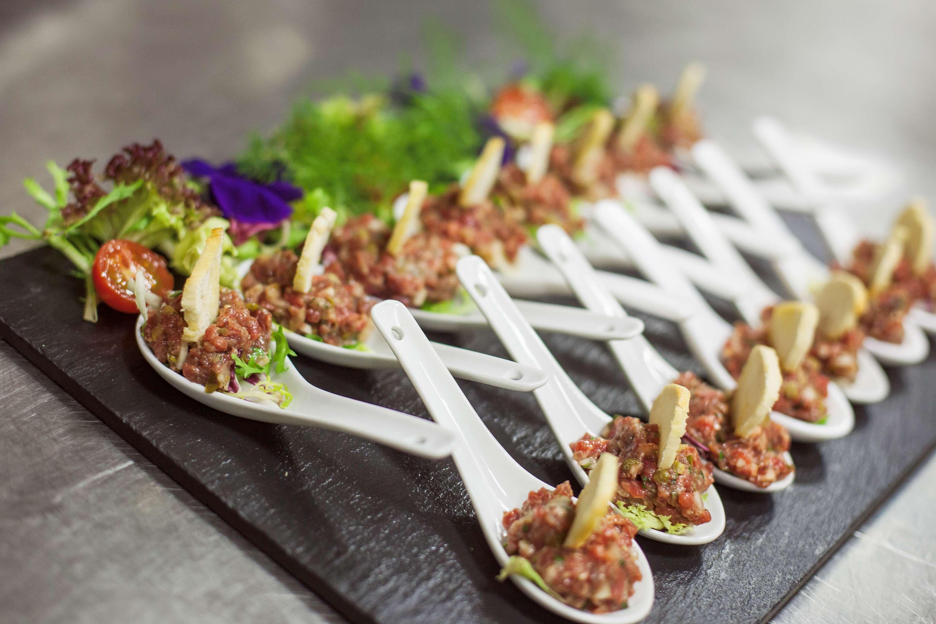 Hotel Lopez De Haro Bilbao Eksteriør billede A serving of beef tartar