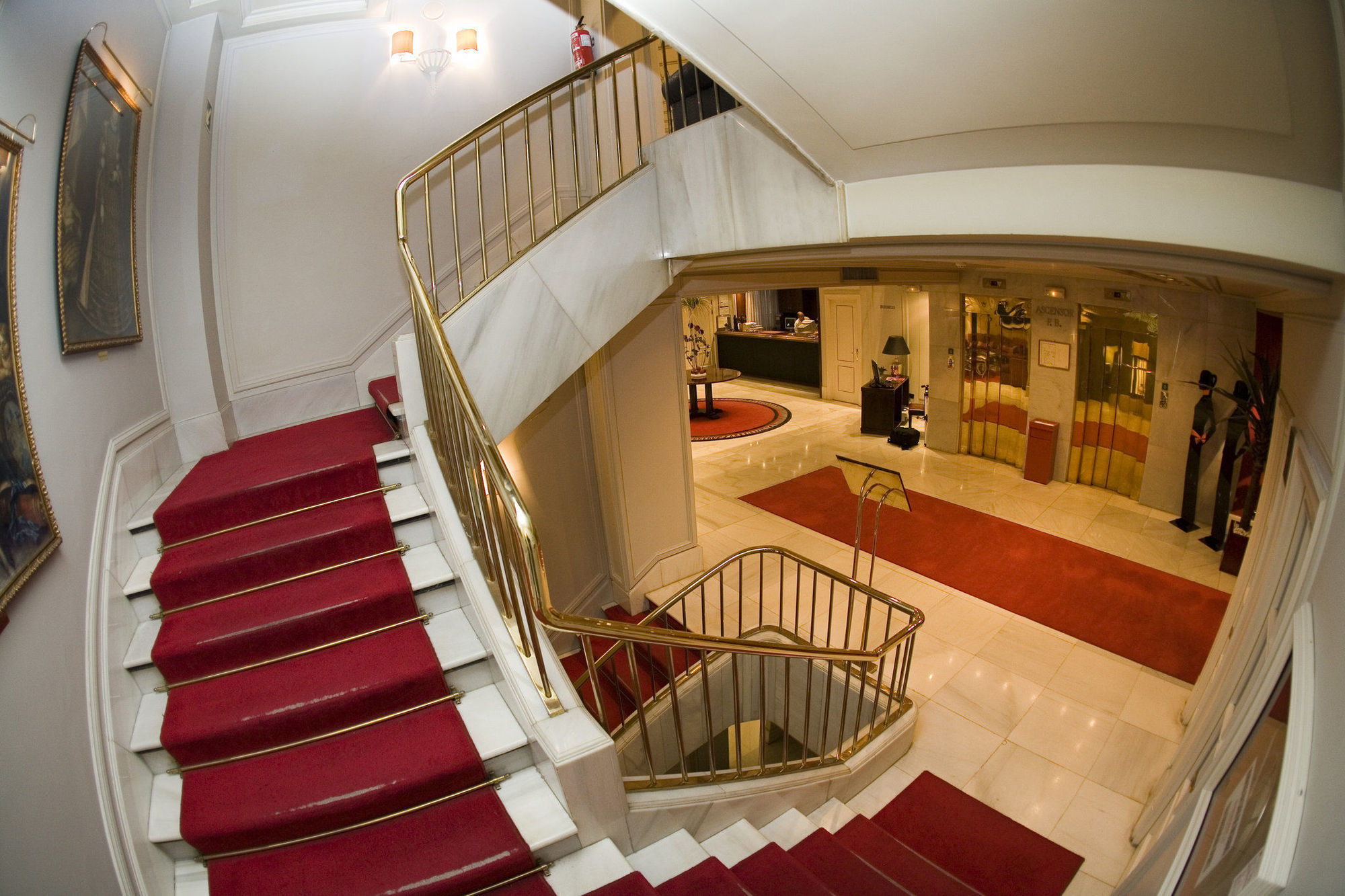 Hotel Lopez De Haro Bilbao Interiør billede The lobby of the hotel